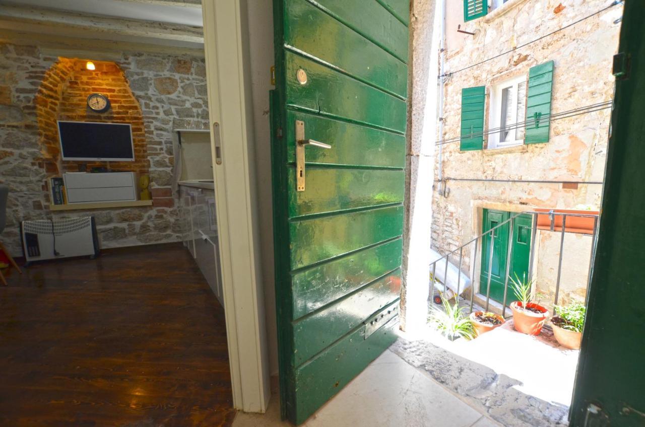 Pisinium Apartment Rovinj Eksteriør billede
