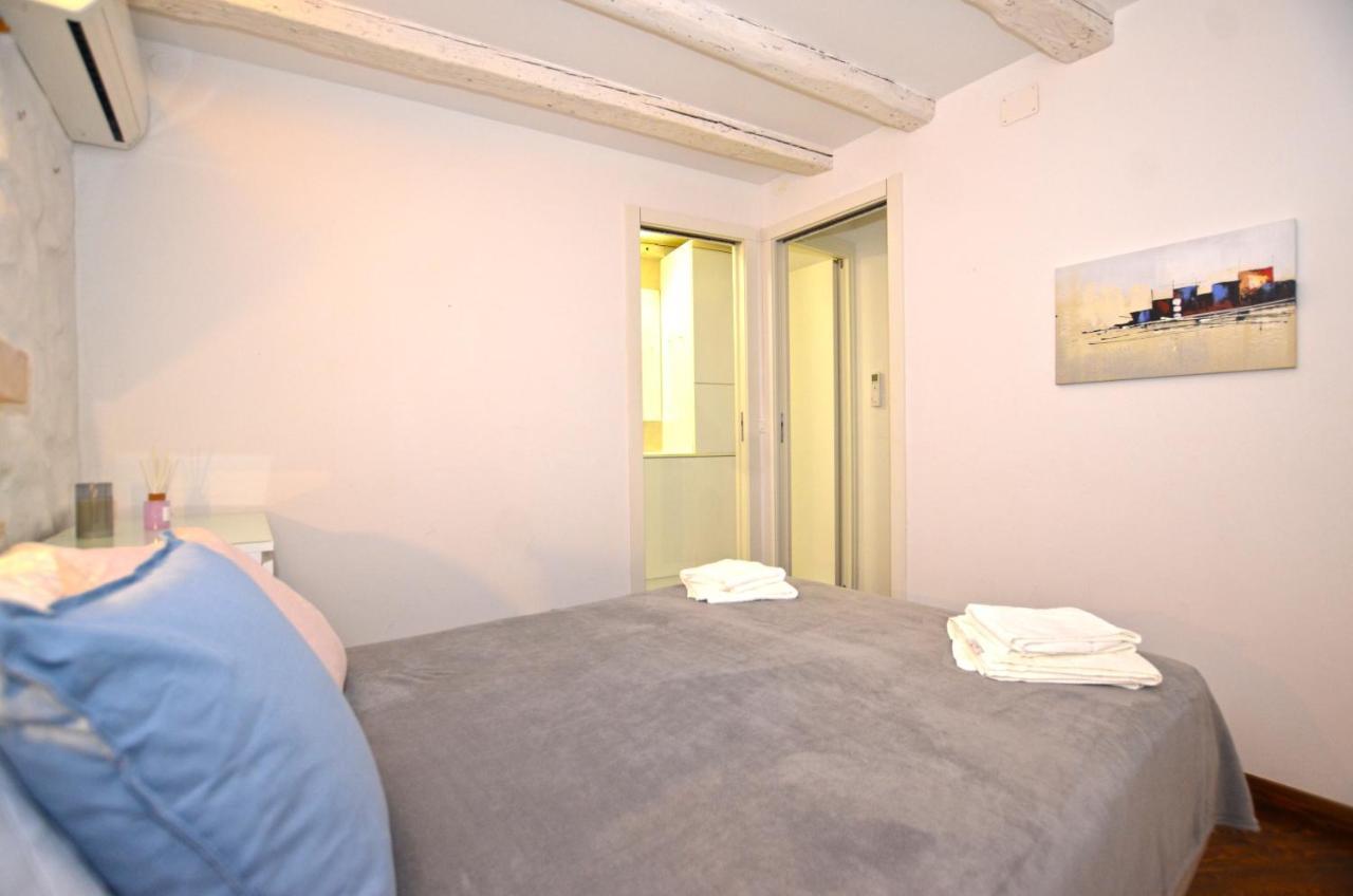 Pisinium Apartment Rovinj Eksteriør billede